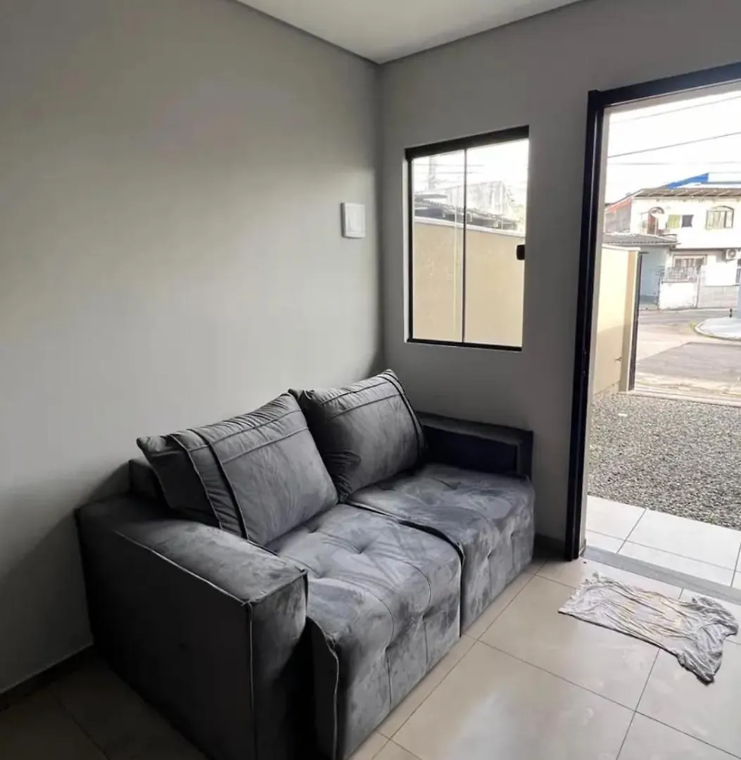 Quarto em Acomodações Particulares Casa Rebello - Pousada Itajaí Brasil